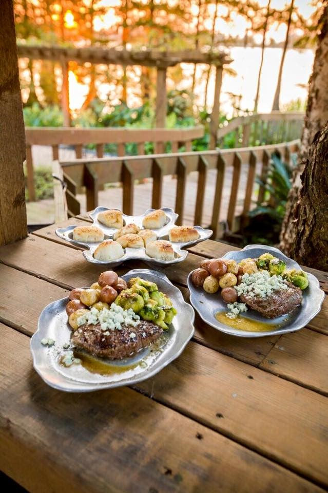 The Steak Bed  (Grill and Plate)