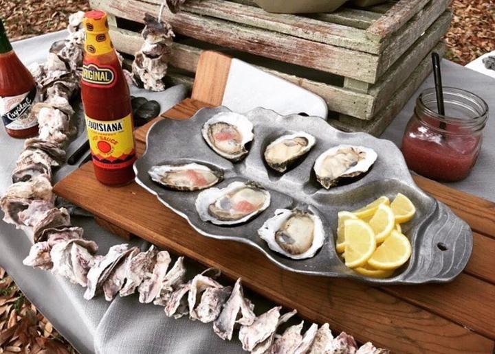 Le Petite Oyster Bed